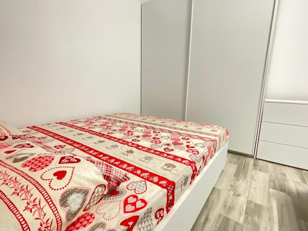 Your Apartments In Navigli District Милан Экстерьер фото